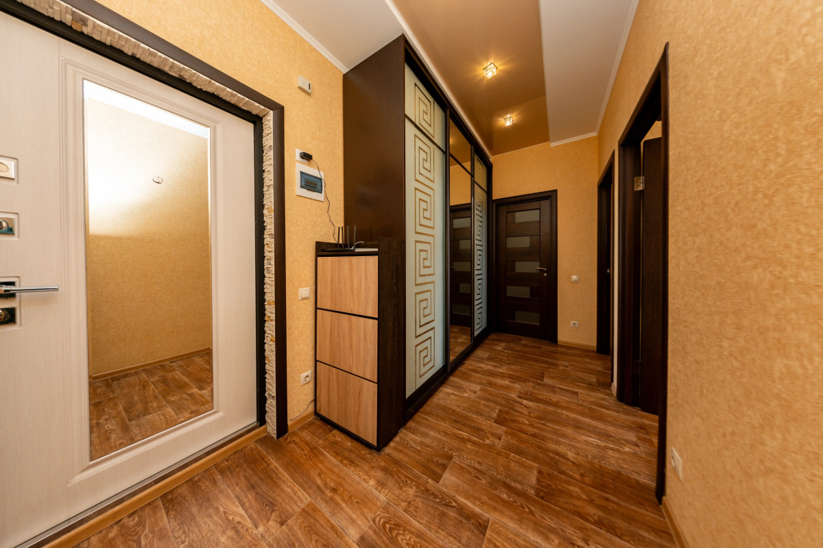 Квартира у Пляжа Парк Победы на 4 Гостей с Видом на Море