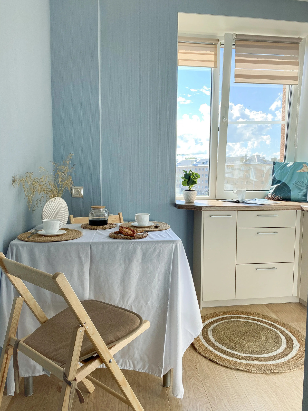 Апартаменты двухкомнатные с Видом на Привокзальную Площадь Hygge Karelia