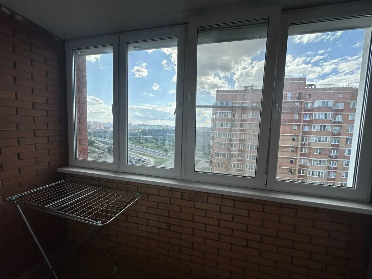 Апартаменты на Металлургов 106