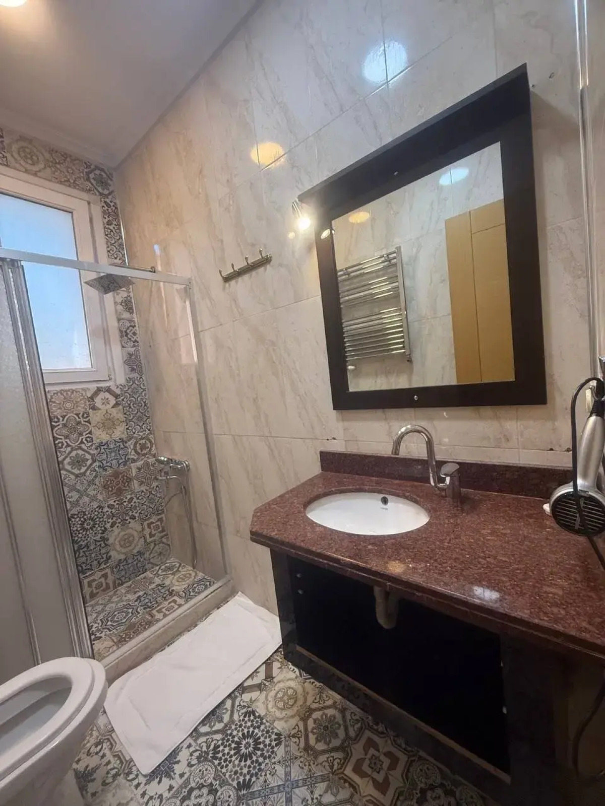 Апартаменты 3BR Flat Old Style 4AC Terrace, Metro