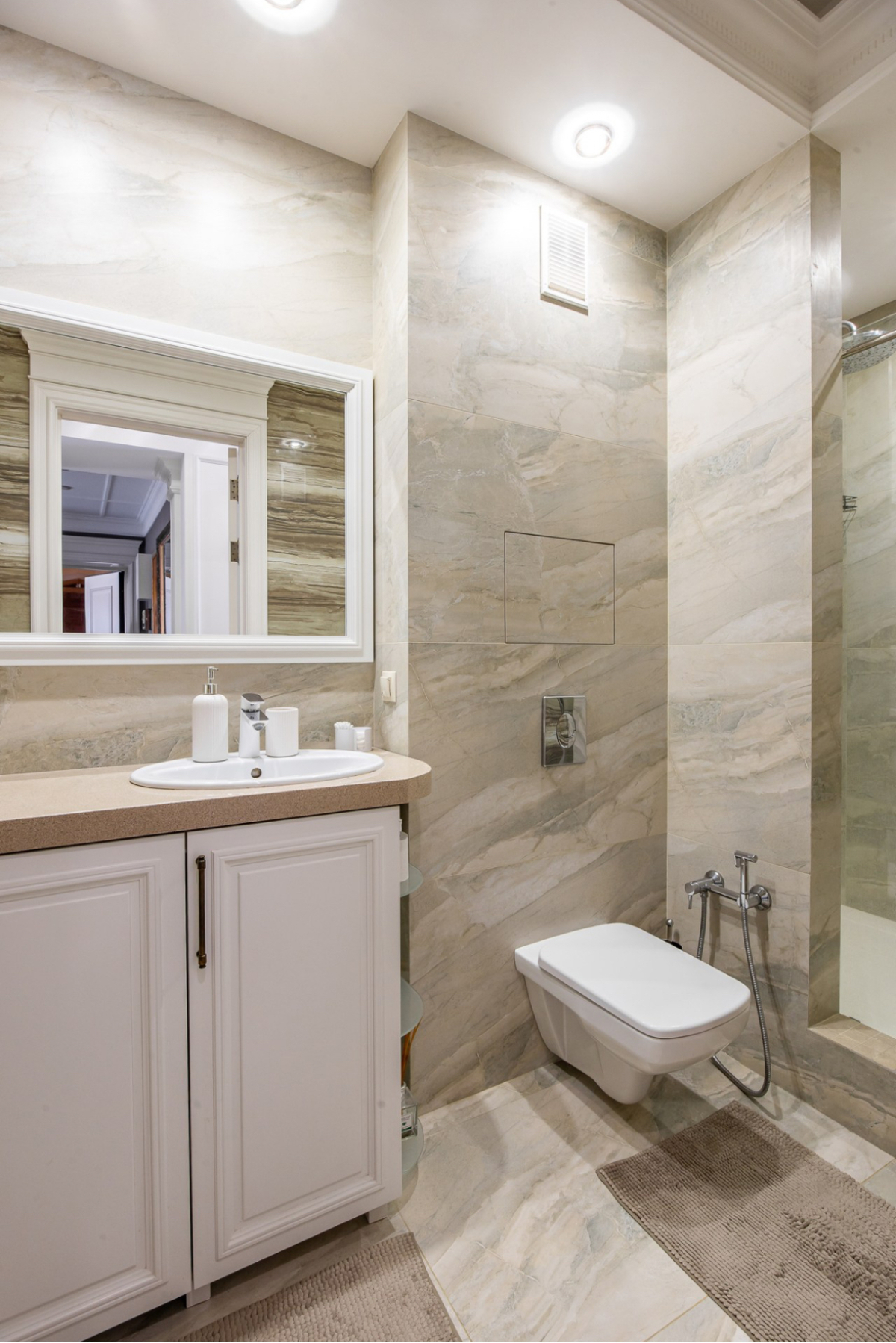 Апартаменты двухкомнатные в центре Минска на Немиге