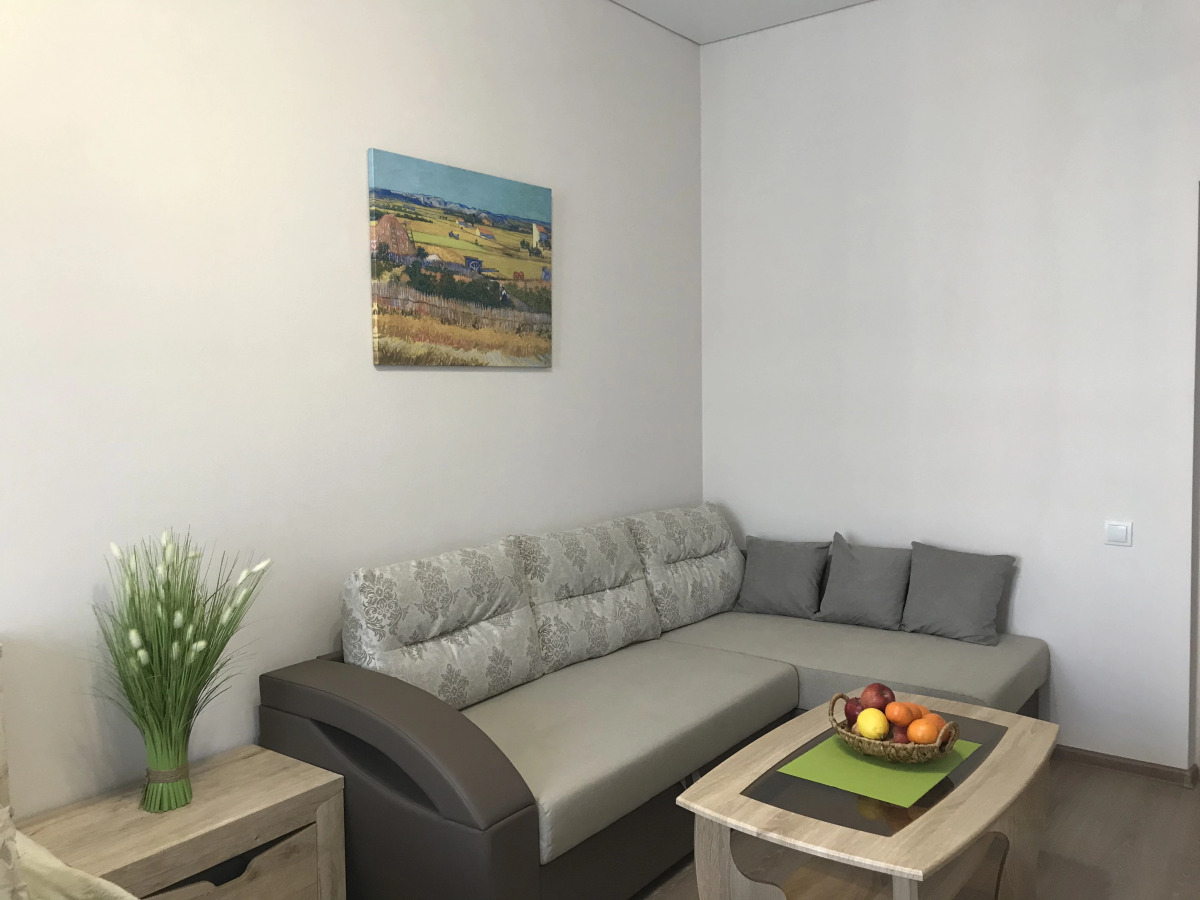 Апартаменты на Пионерском проспекте 57