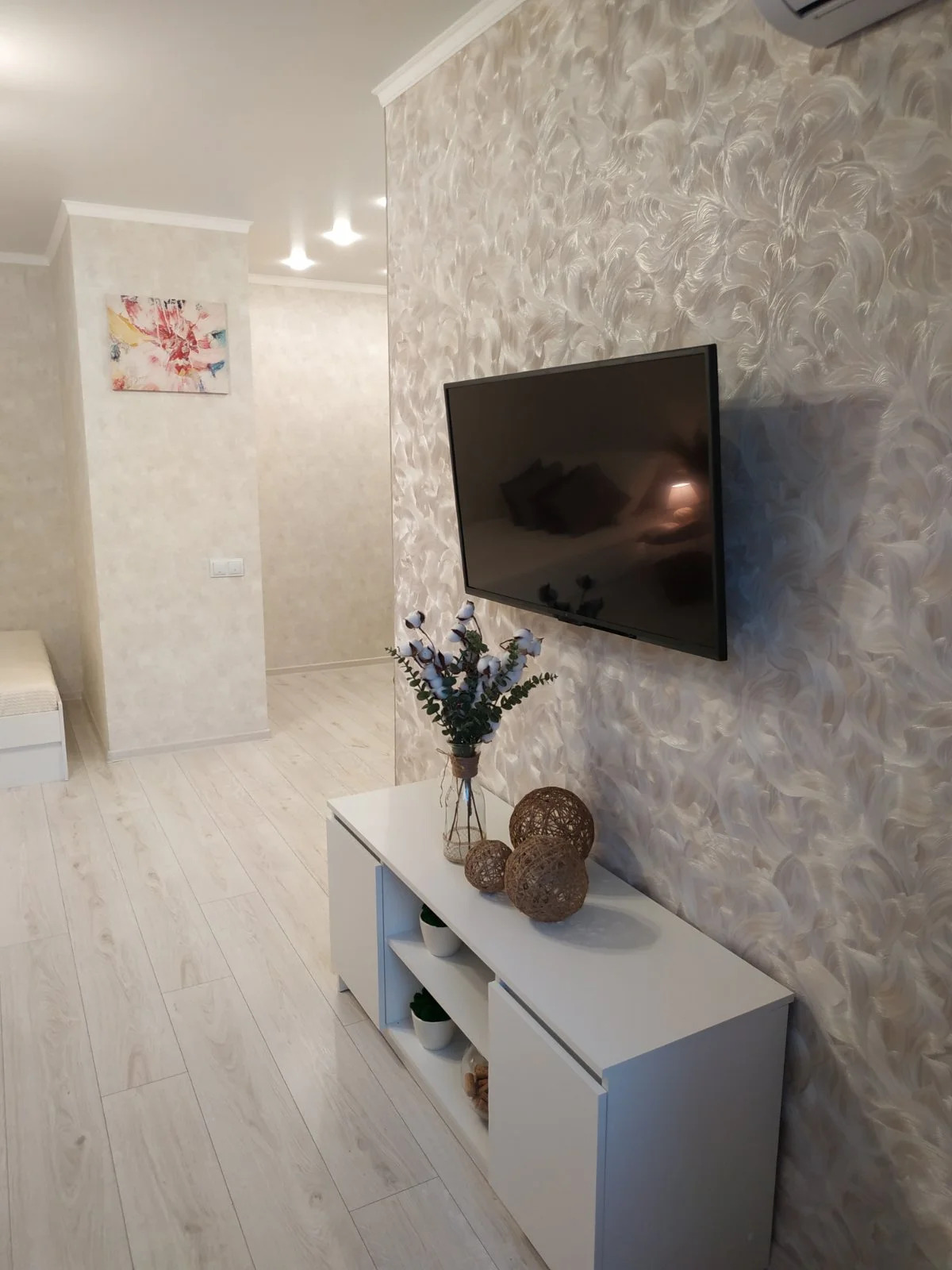 Апартаменты Apartments Western City в самом центре