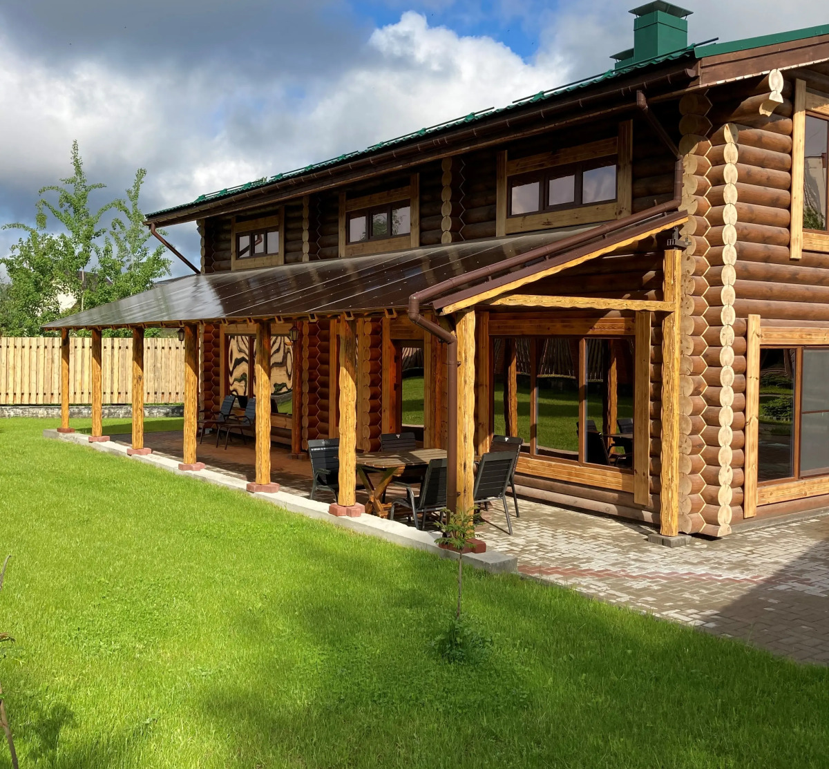 Дом с Бассейном