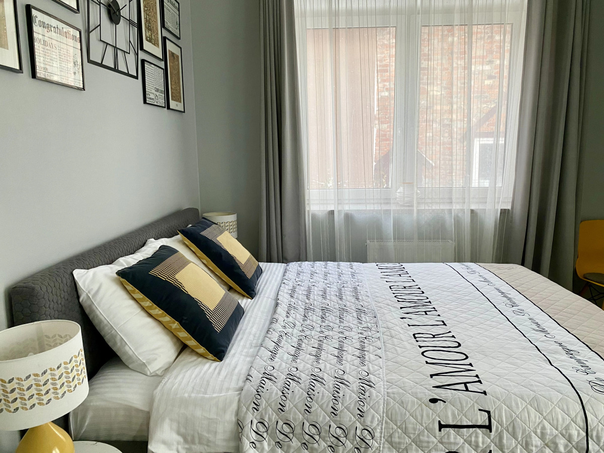 Квартира Yellow Submarine