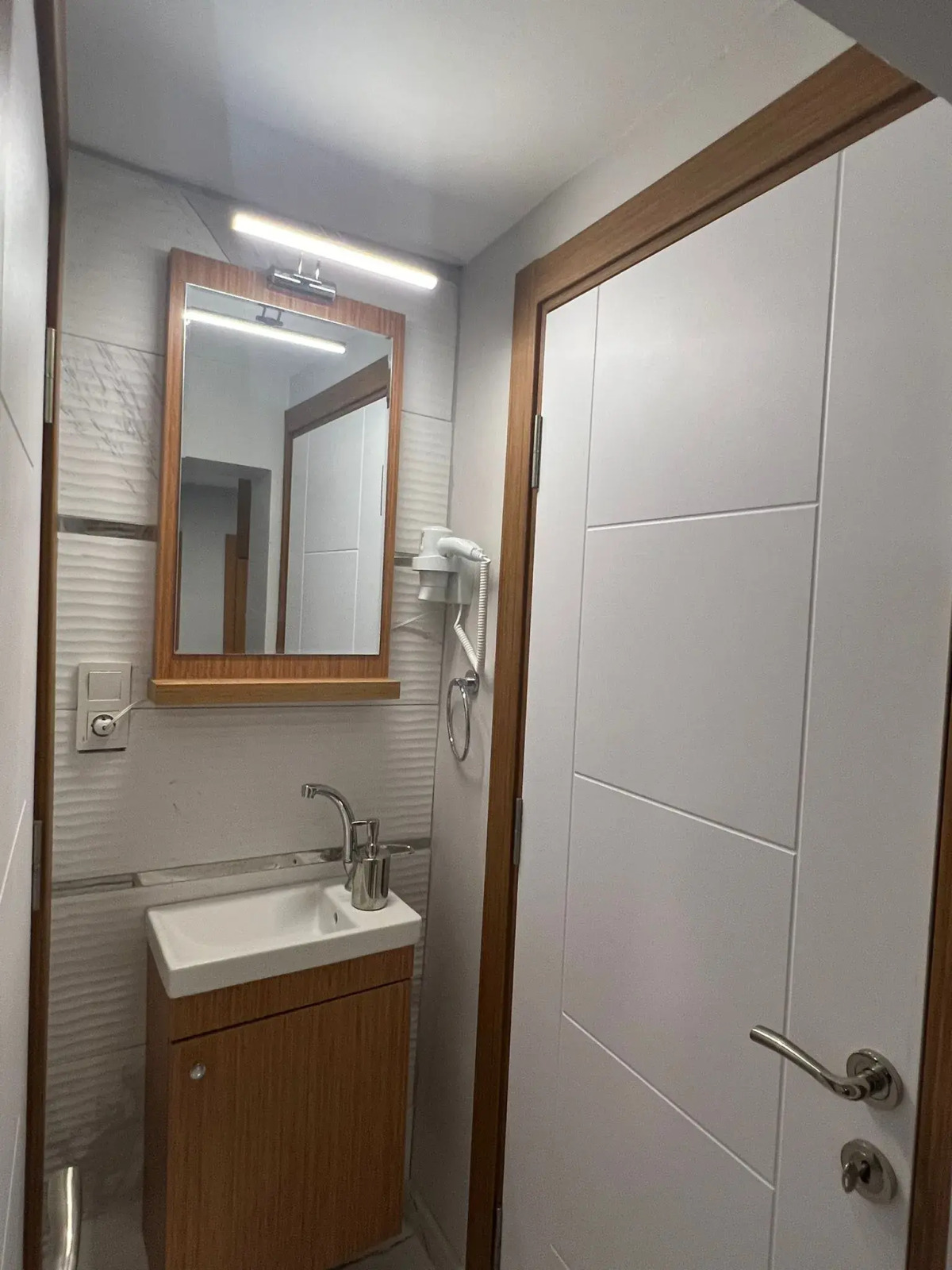 Апартаменты City Center Serenity: Stylish Studios