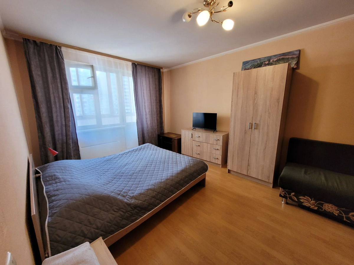 Апартаменты 1b Зверева 4