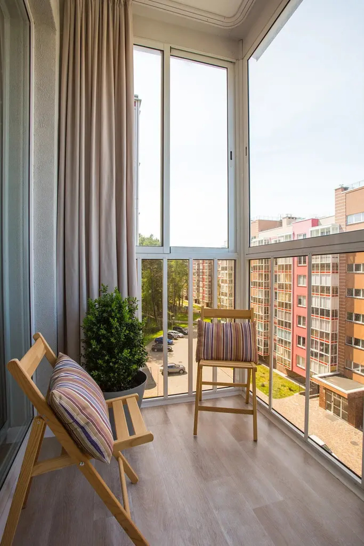 Апартаменты Аврора с видом на лес и озеро