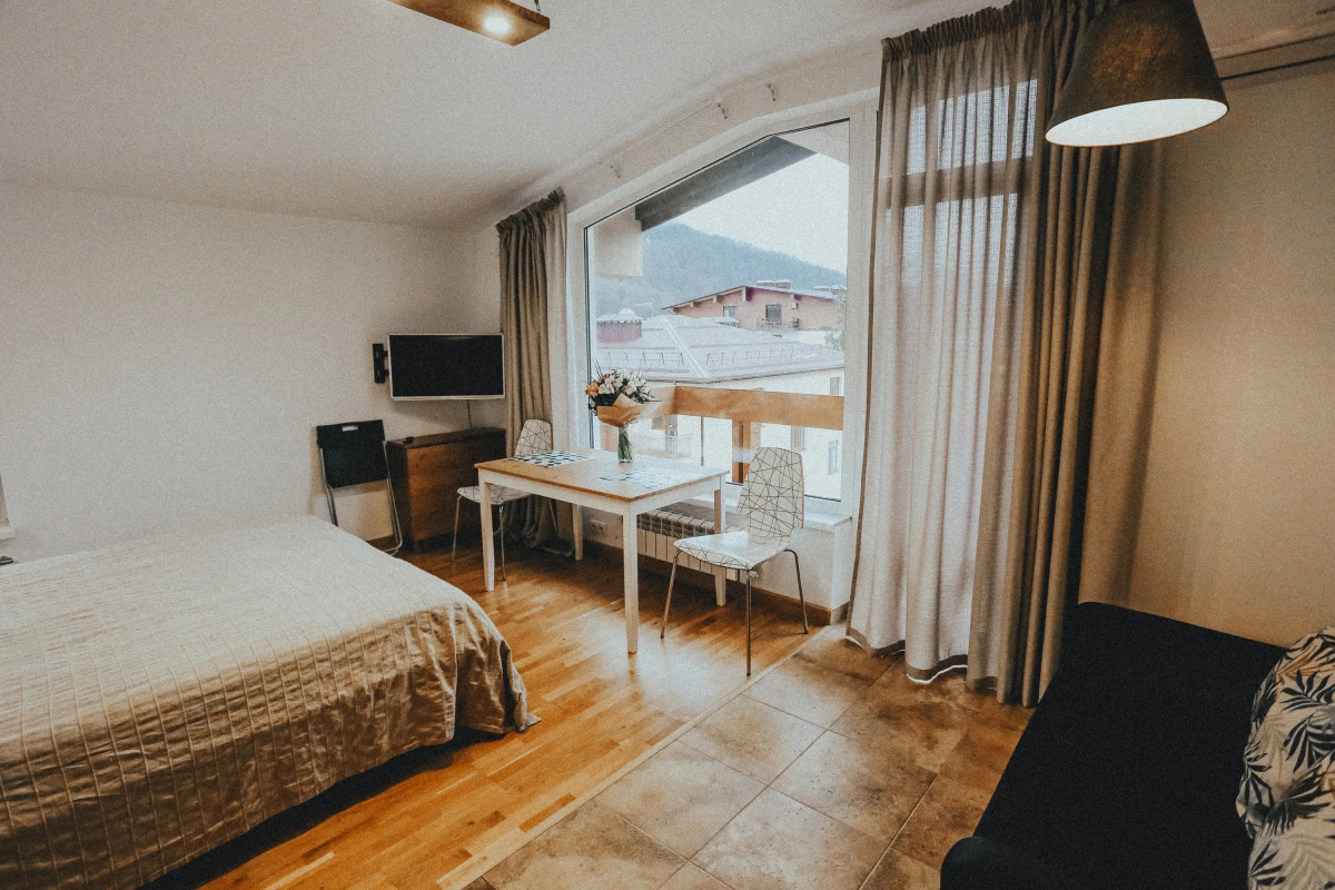 Апартаменты с Видом на Горы 1