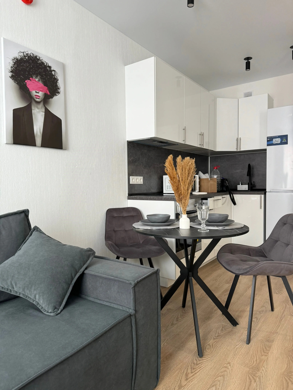 Уютная и Стильная Квартира с Панорамным Видом