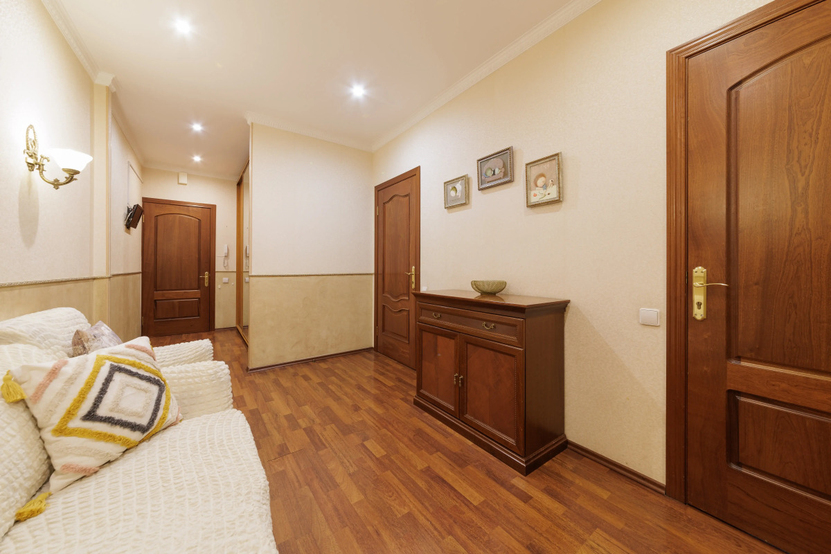 Квартира Трехкомнатная на Невском 45 DereMRents ДереМРентс