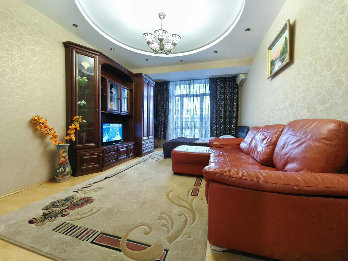 Апартаменты на Родионова 199