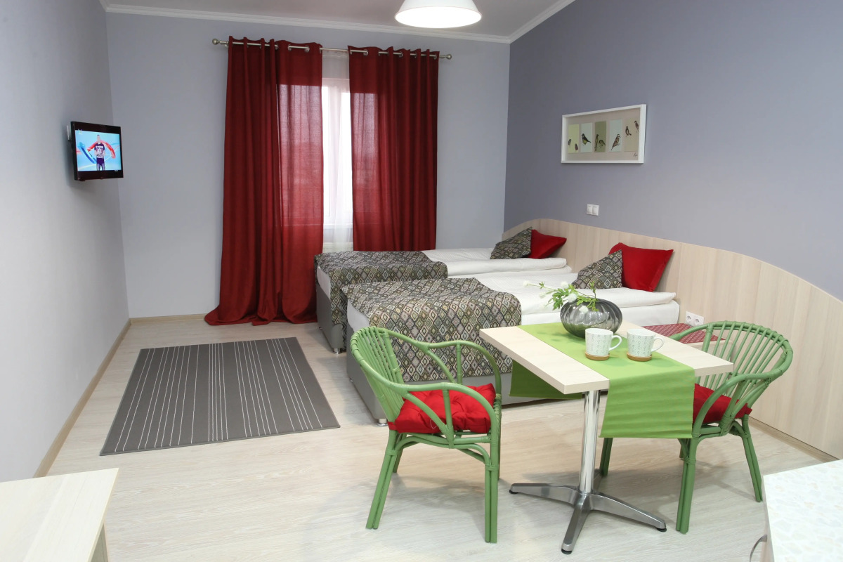 Отель Локация