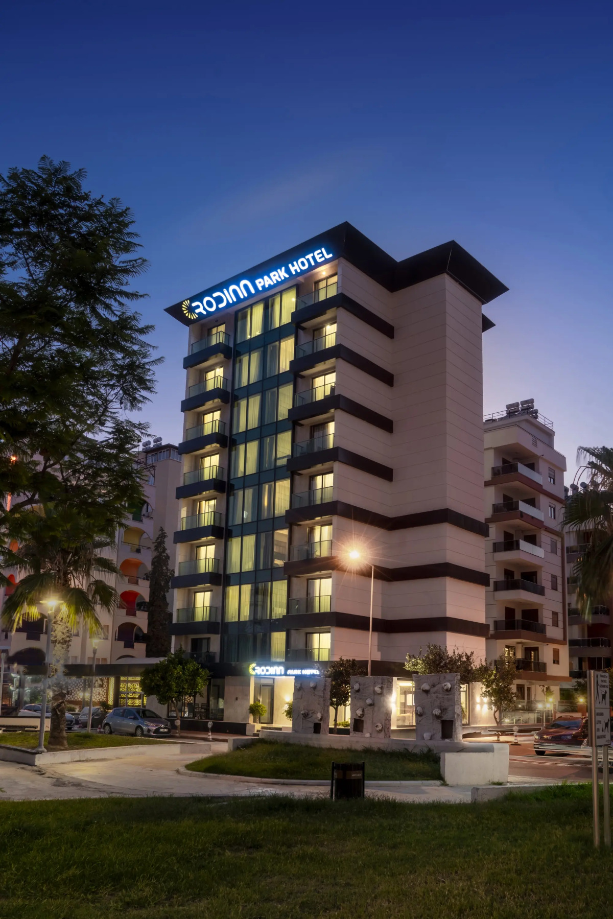 Отель Rodinn Park