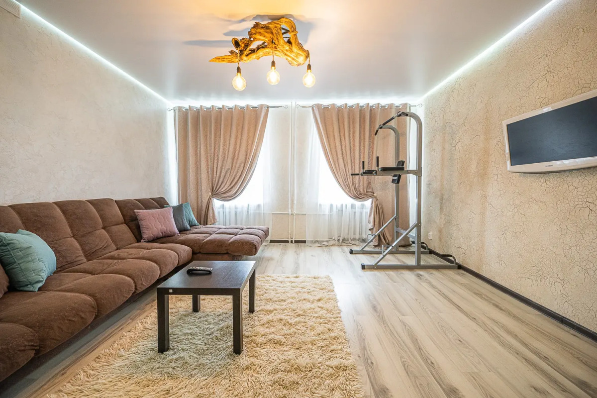 Апартаменты Пять Звёзд на Кировке