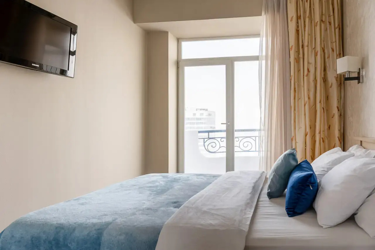 Апартаменты Apart VL на набережной с видом на море