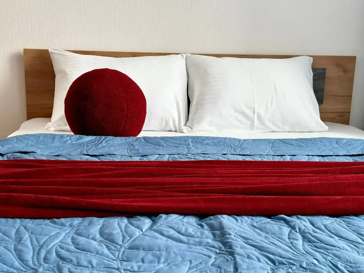 Апартаменты Евродвушка у Метро Лесная