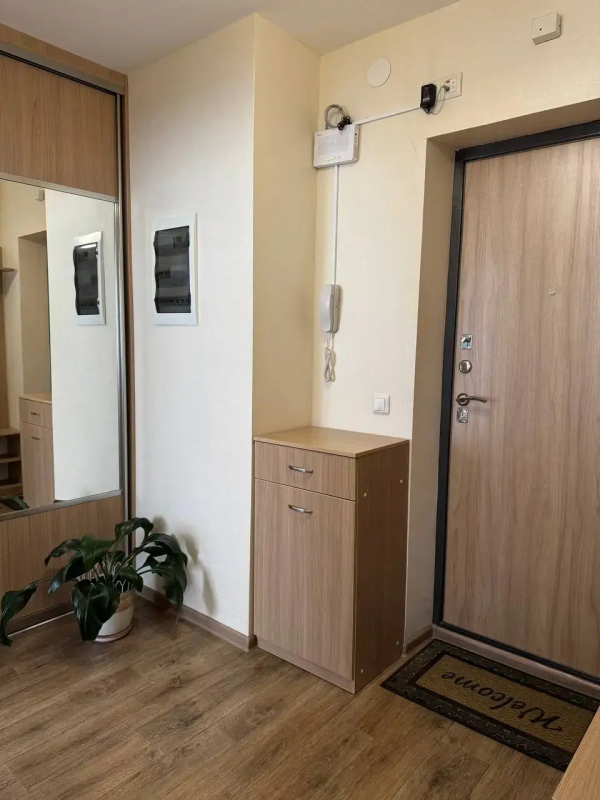 Квартира КвартРента НН с видом на Оку. Географический центр Н.Новгорода