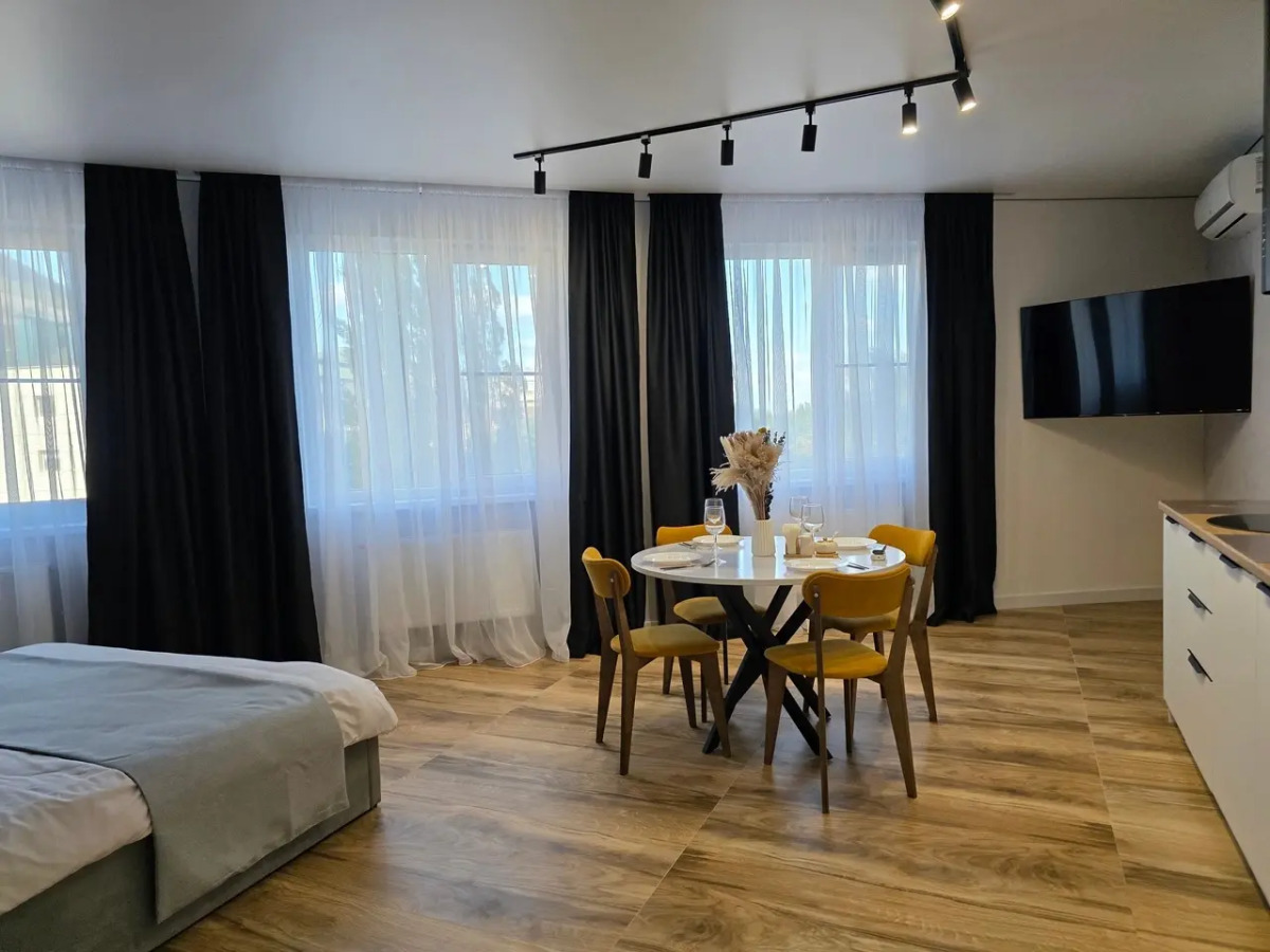 Квартира дизайнерская с видом на горы