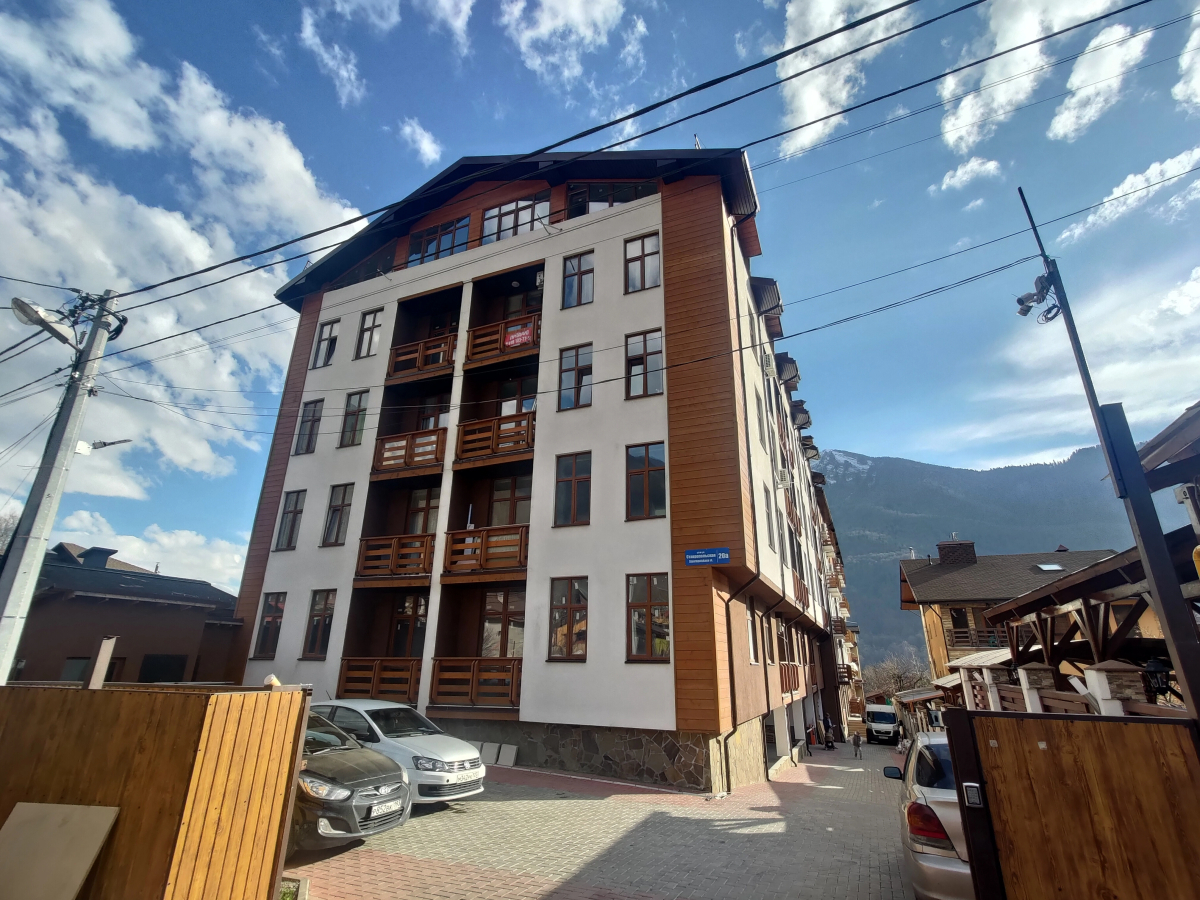 Апартаменты со спальней и кухней, открытый балкон, вид на горы Жить в Горах