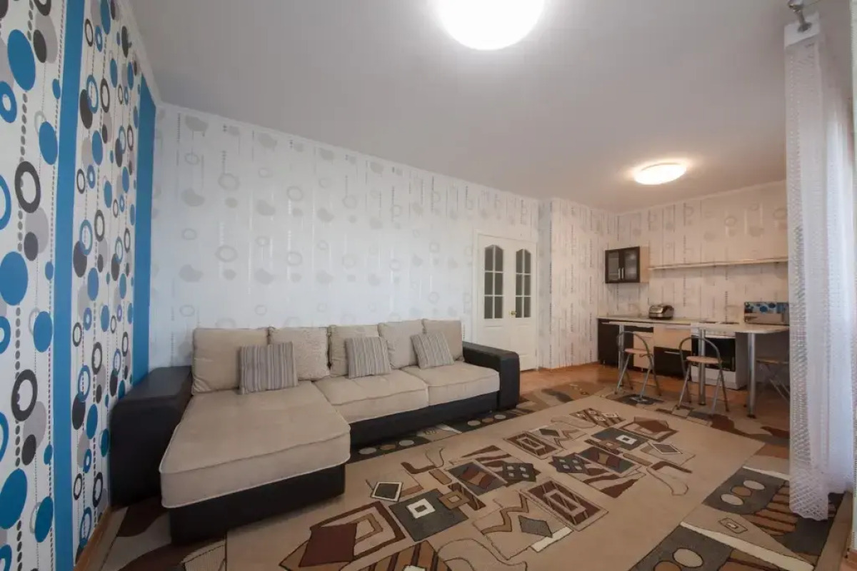 Апартаменты КвартировЪ на Батурина 30/2