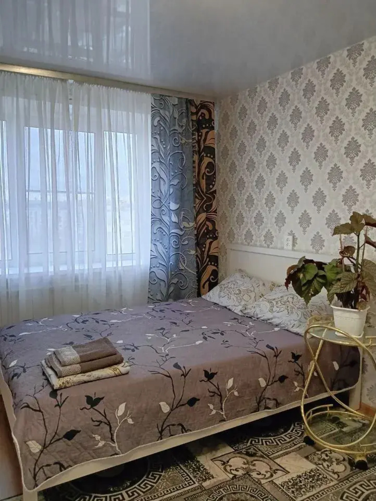 Квартира на Сергея Есенина 48