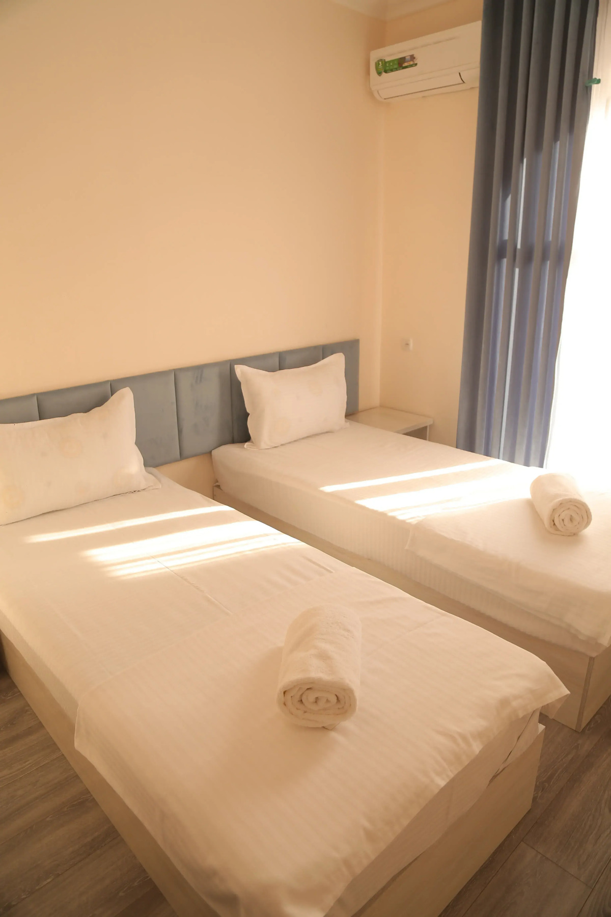 Отель Ideal Best Tour