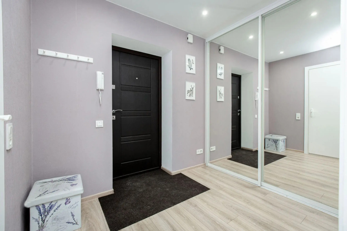 Апартаменты Ladgorna на Обойной 4/2