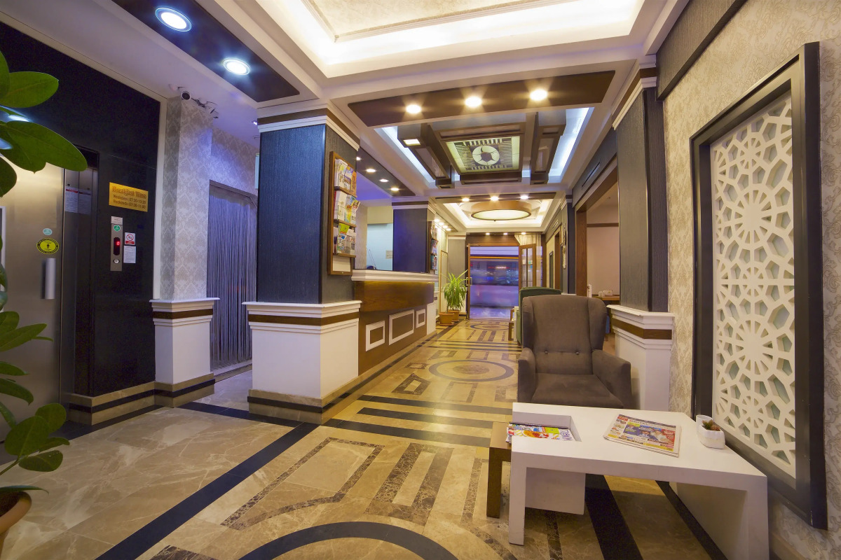 Отель Black Tulip