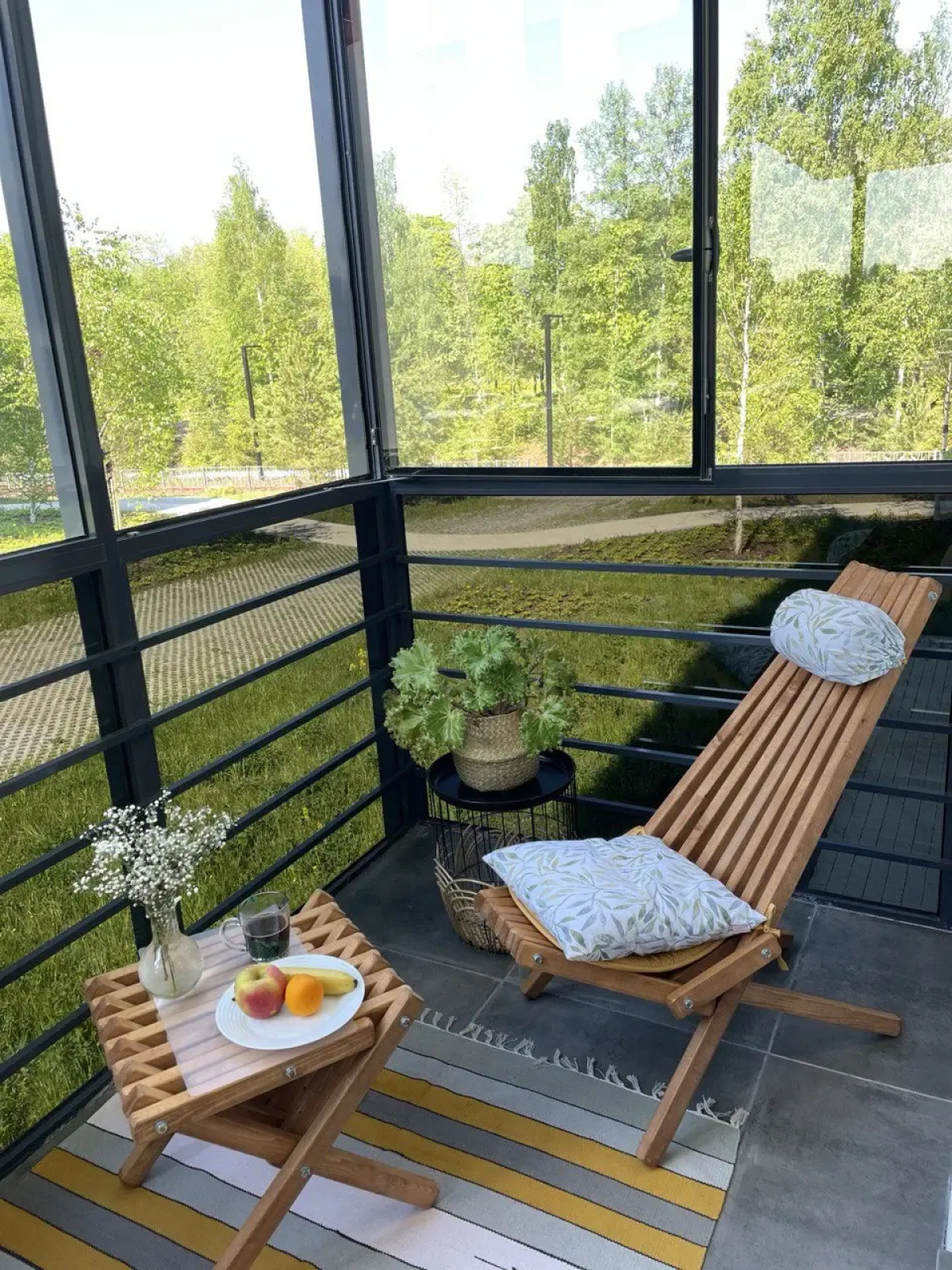 квартира премиум-класса в стиле "эко" с видом на парк и речку