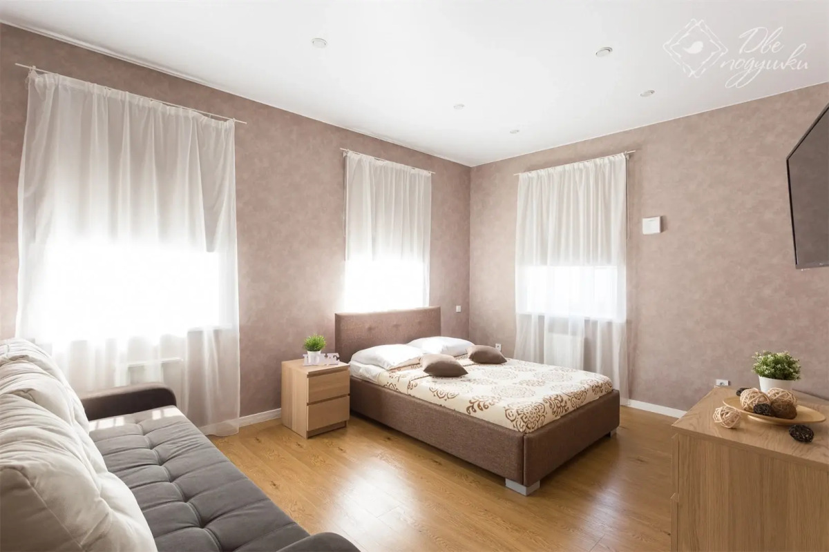 Dve Podushki Na Pobedyi 48 Apartments	