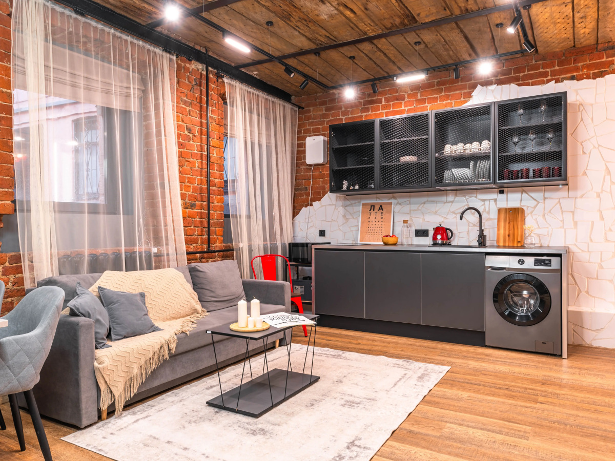 Просторная студия в историческом центре СПб