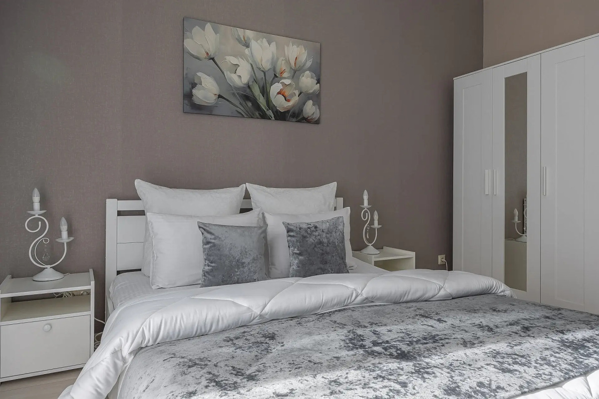 Апартаменты с двумя спальнями, в центре города, у канатной дороги