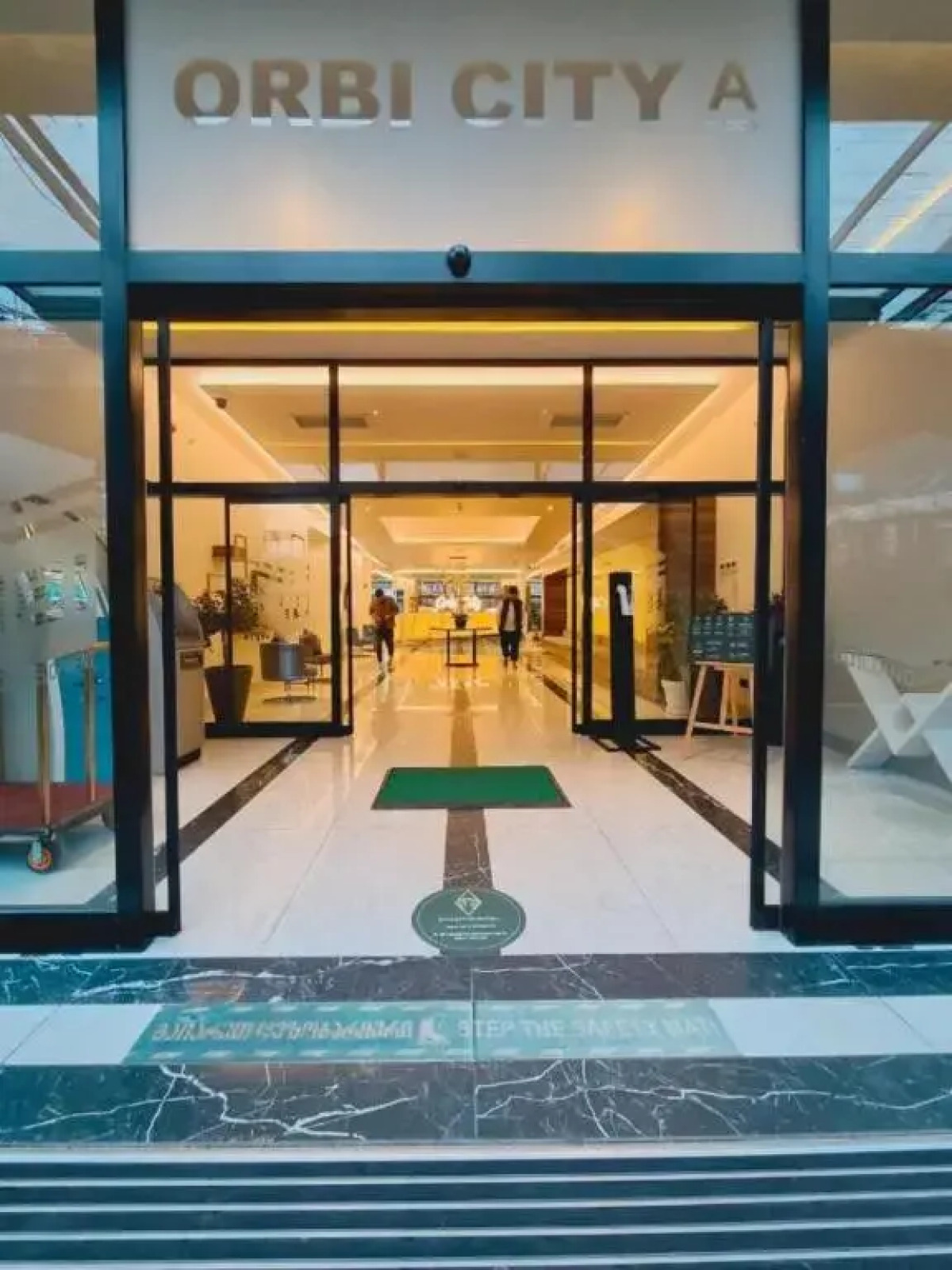 Апарт-отель Орби Сити у МариНика