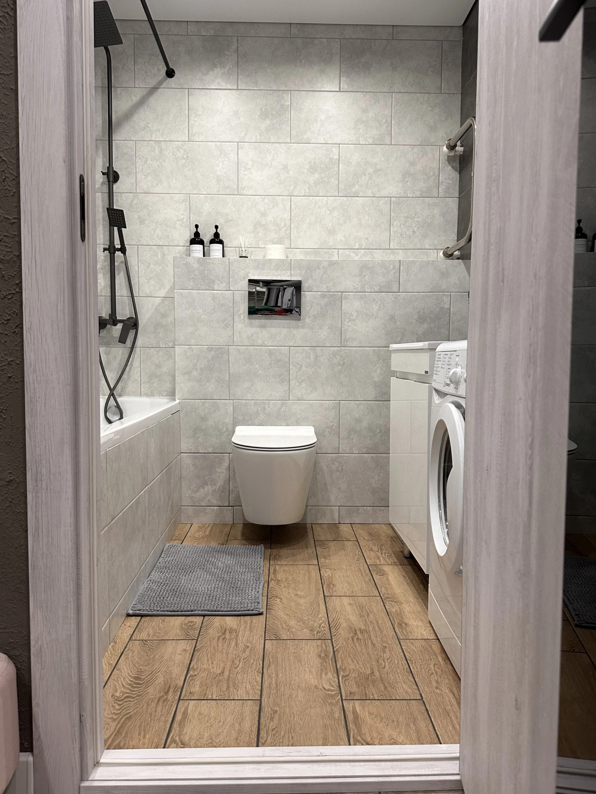 1-к. квартира на Базарной площади с видом на пруд, 30 м², 22 этаж