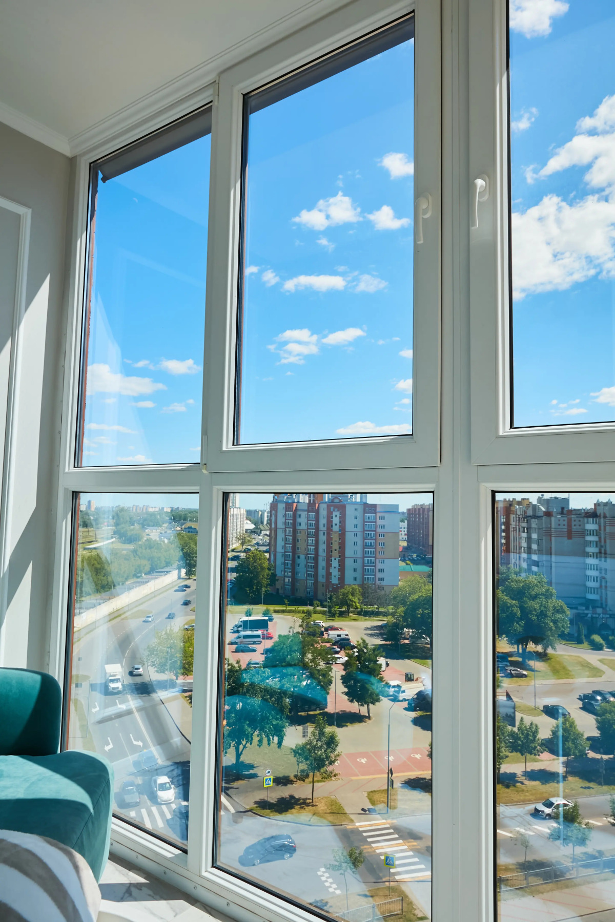 Апартаменты Luma White #2 в центре города с красивым видом на балконе