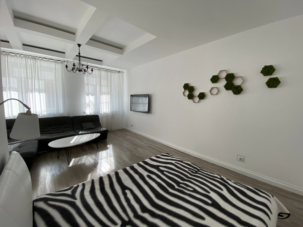 Апартаменты Bright Apartment