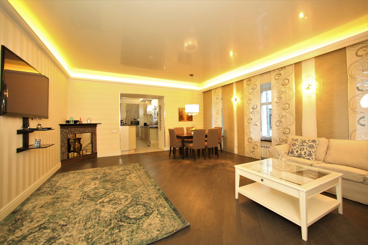 Апартаменты Просторные Апартаменты Рядом с Сенной Площадью