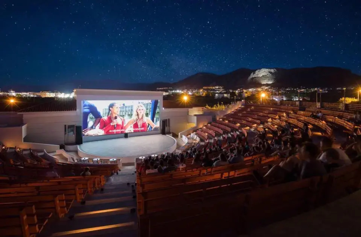 Отель Creta Maris