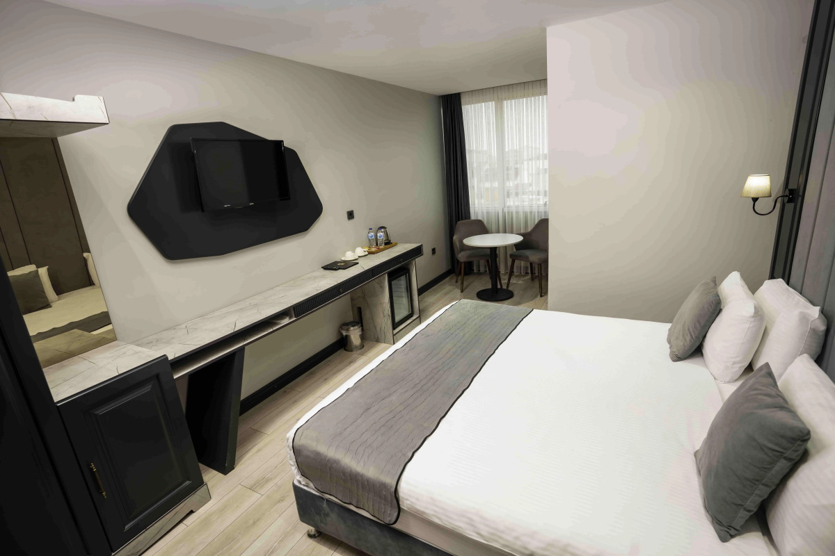 Отель Express Plus