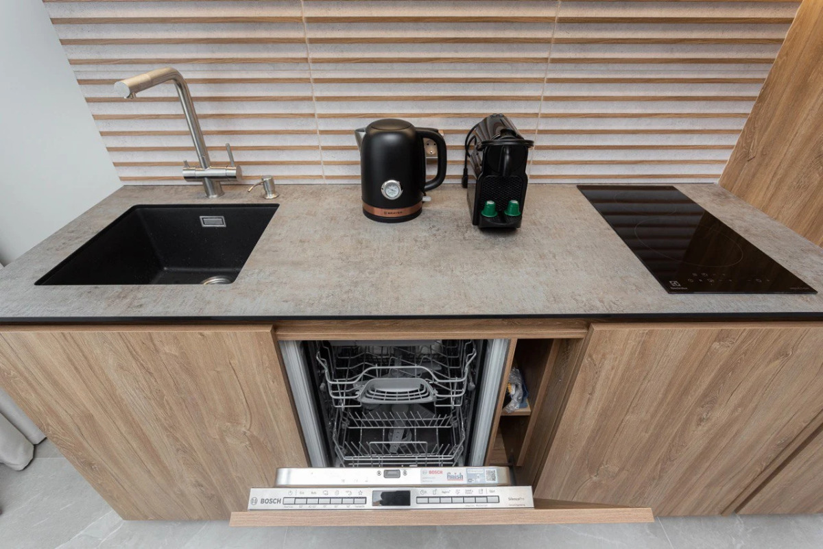 Lyuksovaya Studiya Na Beregu Morya Flat