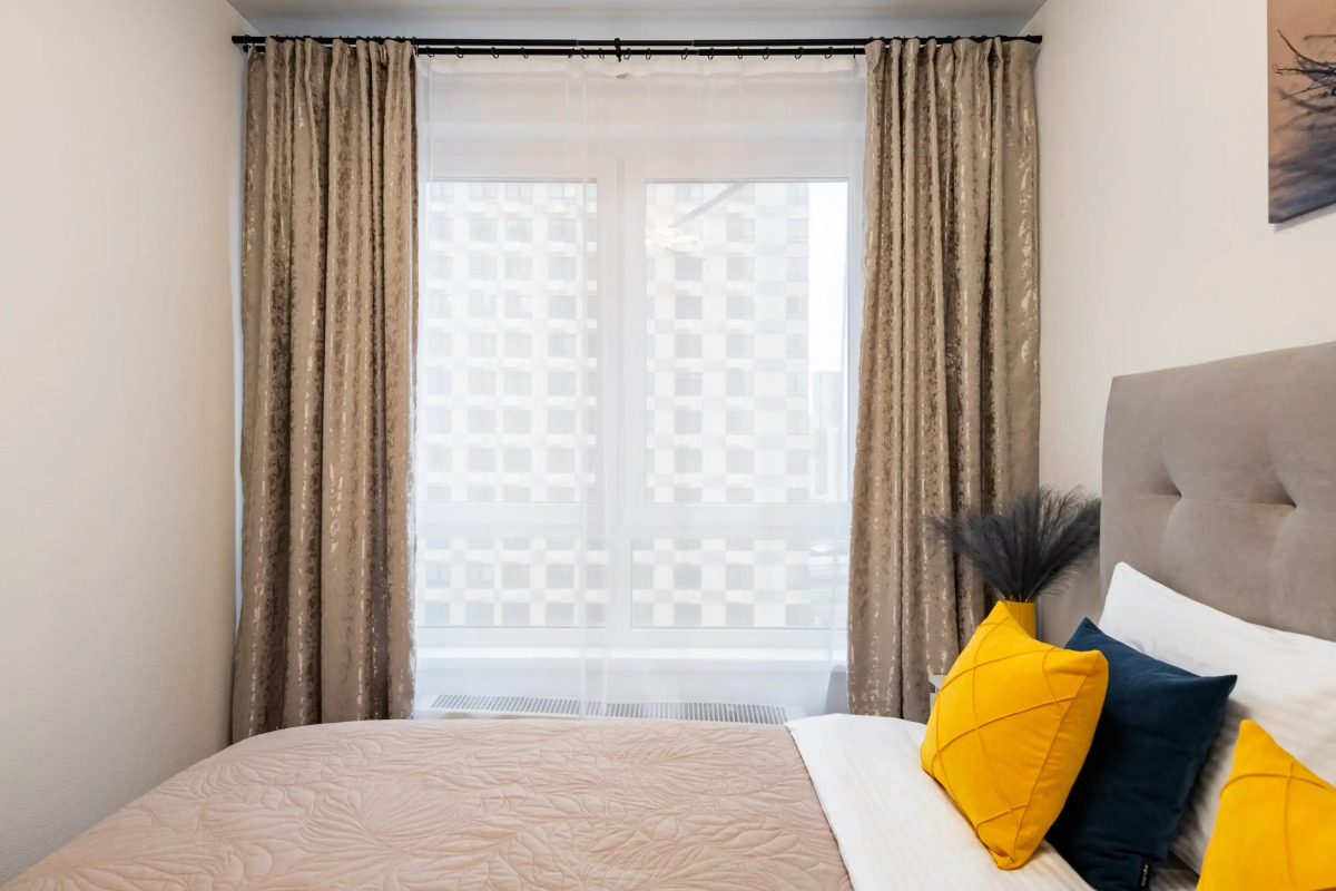 Квартира Наглый Диван