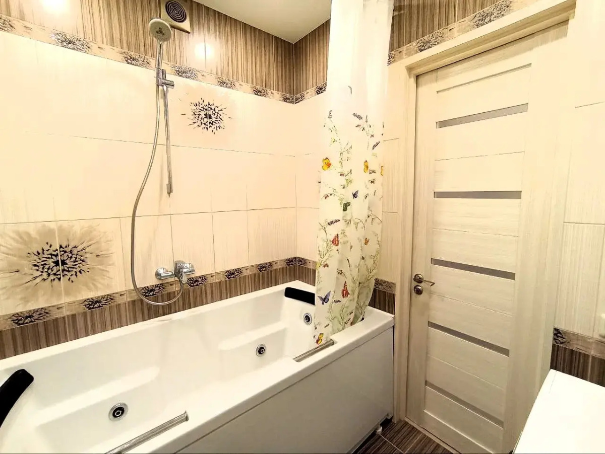 Квартира на бульваре 30- летия Победы