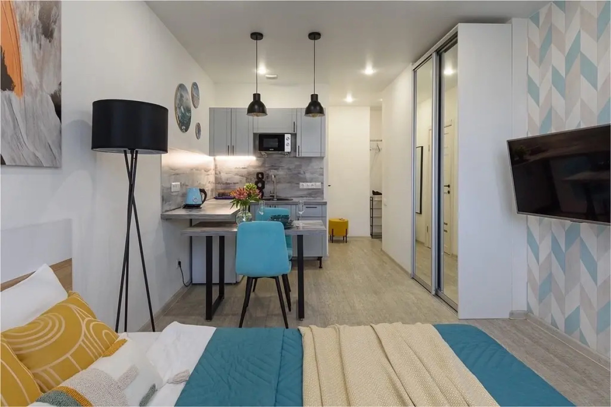 Апартаменты Студия KrasLoft в ЖК Притяжение на двоих