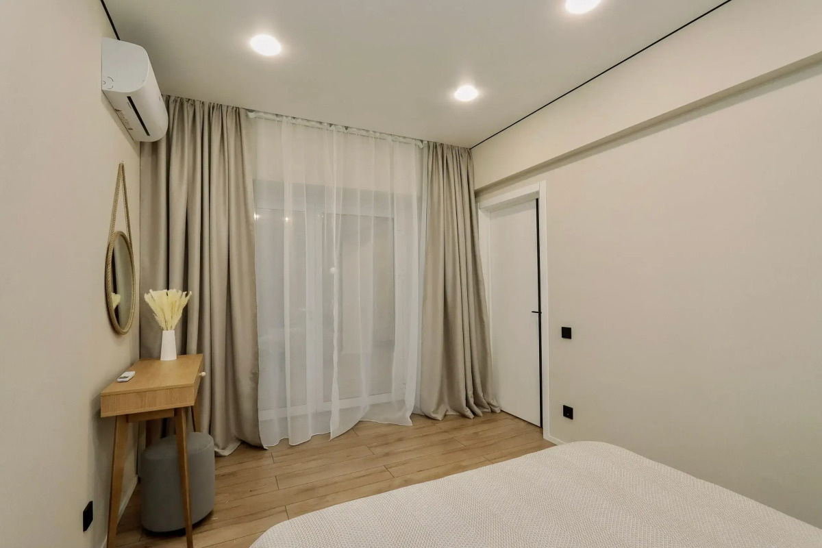 Апартаменты Privi House на Красной 140