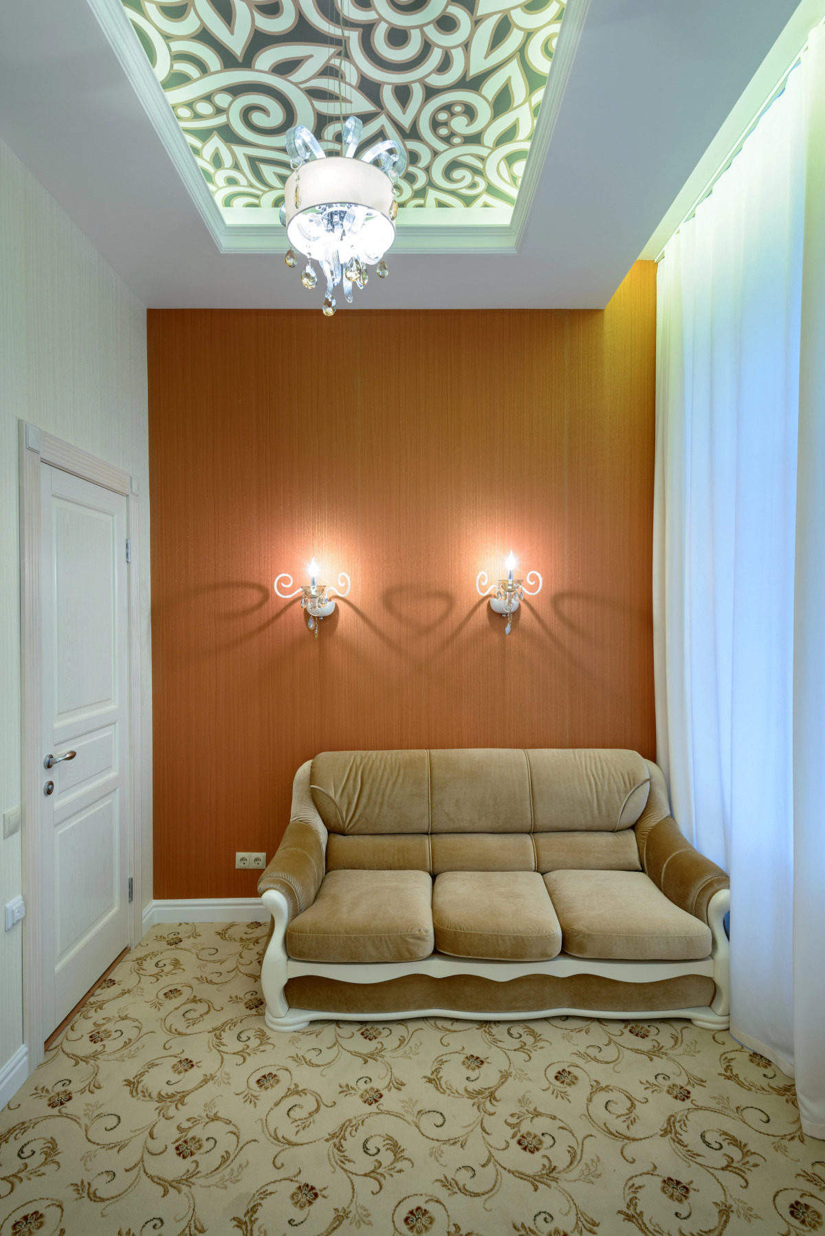 Меблированные комнаты  Серебряная лошадь