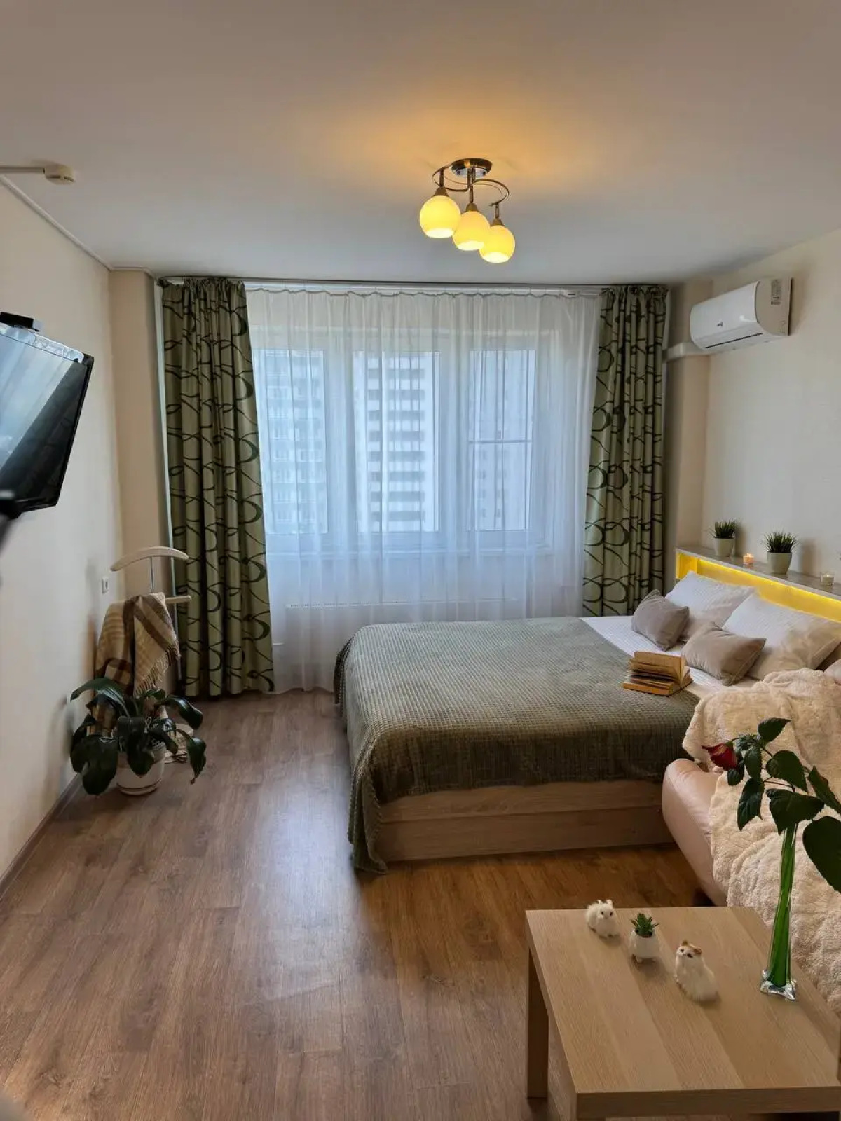 Квартира КвартРента НН с видом на Оку. Географический центр Н.Новгорода