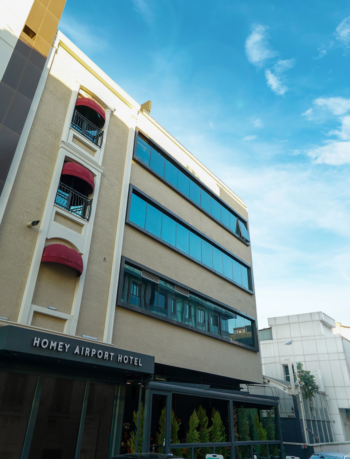 Отель Homey Airport