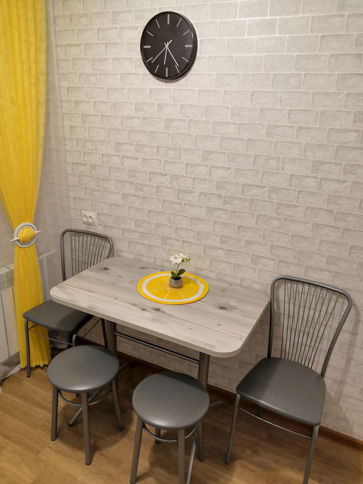 Апартаменты Сутки Как Дома на Народной 21