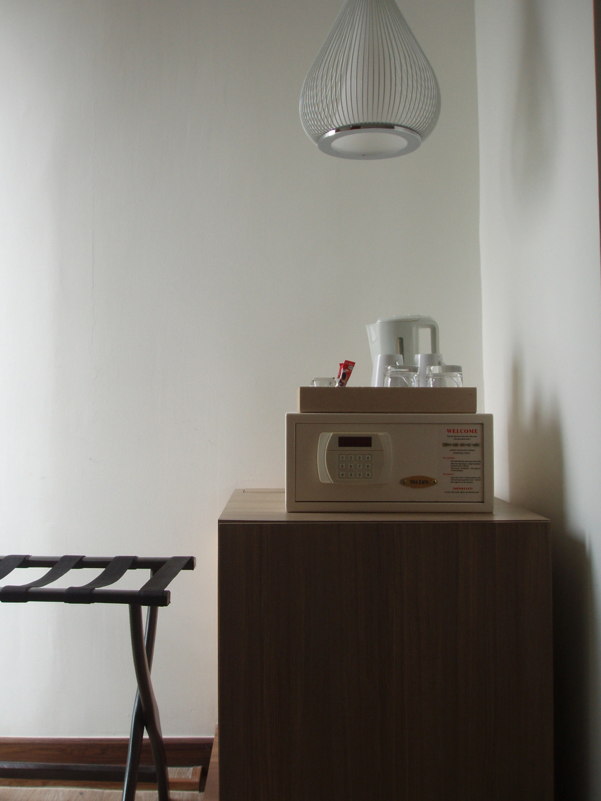 Отель Sacha's Hotel Uno